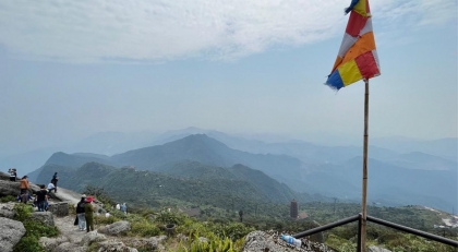 Đỉnh thiêng Yên Tử